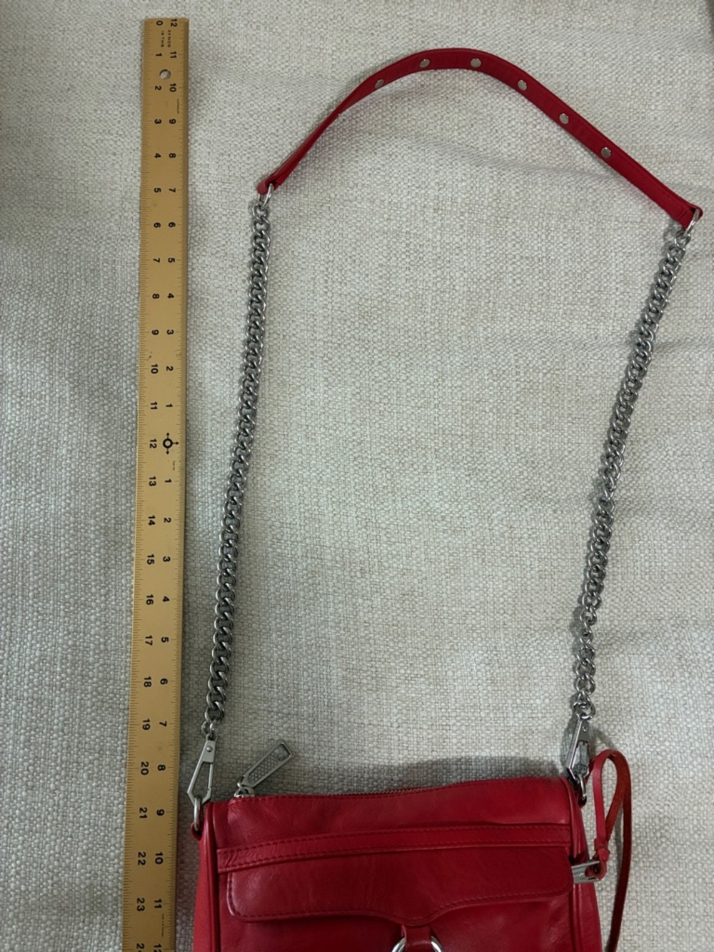 Rebecca
Minkoff EUC Red Leather
Crossbody Bag, w/Solver-Tone
Accents - Picture 13 of 15